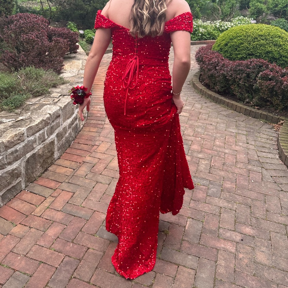 Prom DRESS - Picture 3 of 3